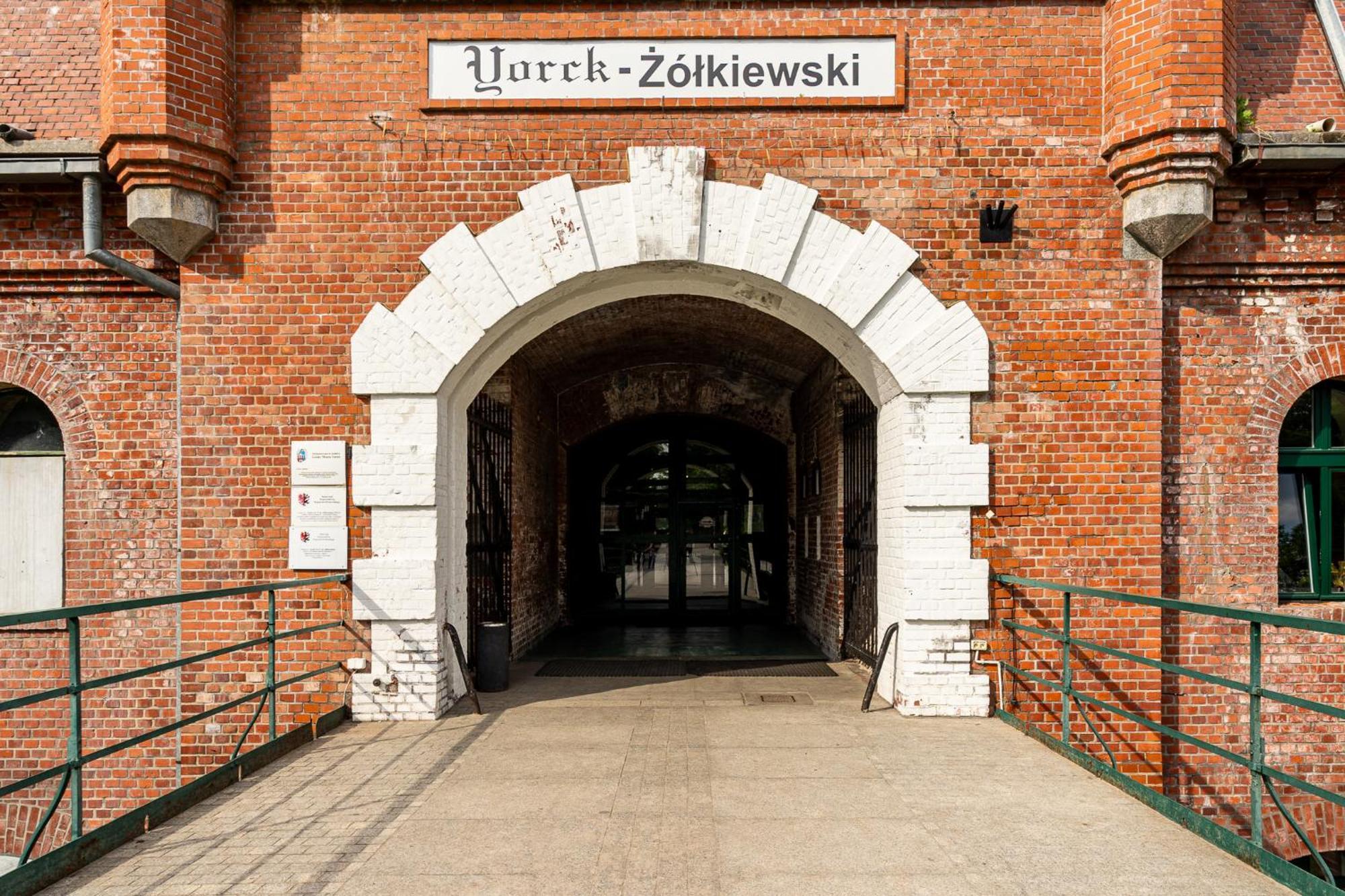 Twierdza - Iv Stary Toruń